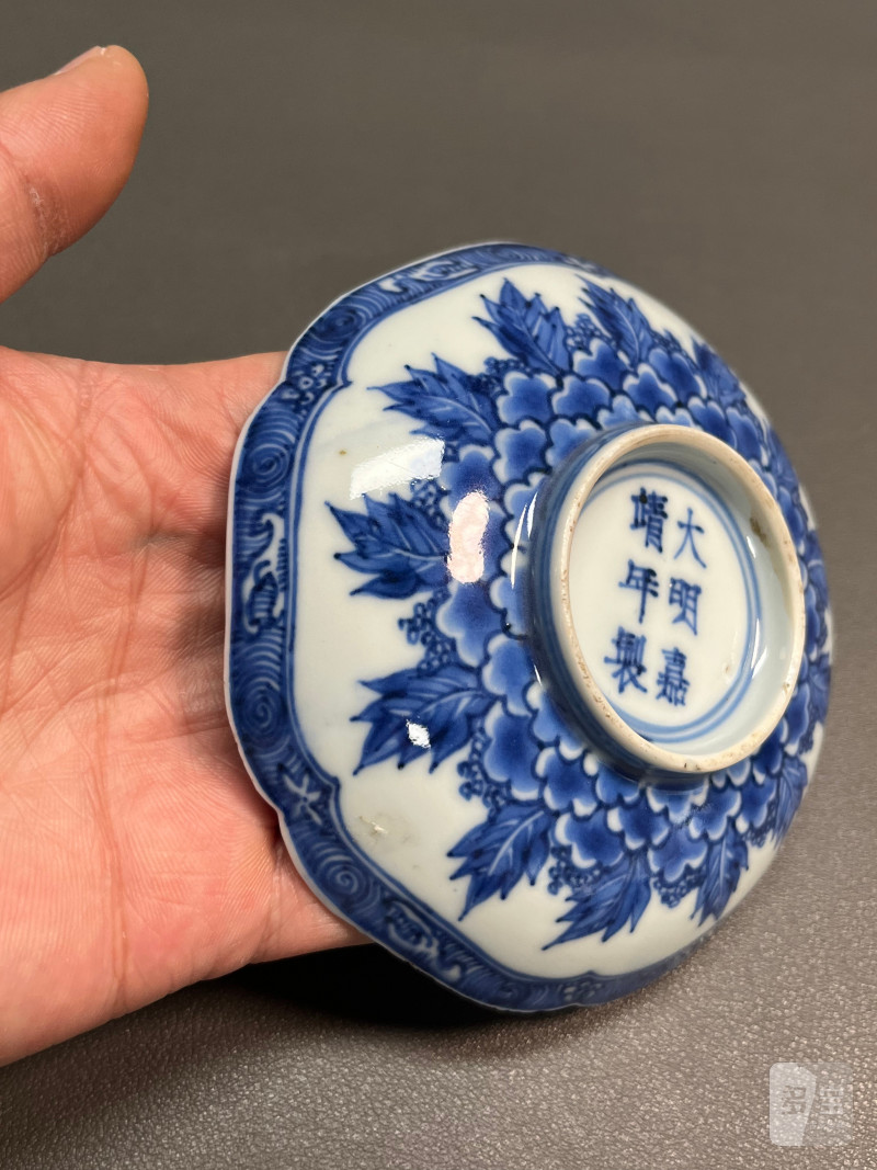 清康熙  青花花卉纹盘（一组 5 只、带木盒） - 图27